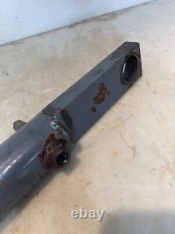 2001 New Holland LS150 Skid Steer Loader Lift Cylinder