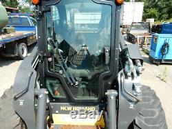 2015 NEW HOLLAND SKID STEER L230 371 hours MINT
