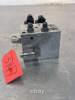 2016 New Holland L228 Skid Steer Loader Hydraulic Block 84256531