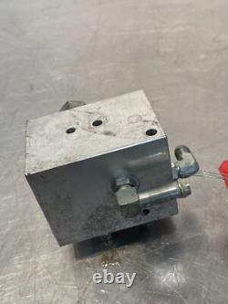 2016 New Holland L228 Skid Steer Loader Hydraulic Block 84256531