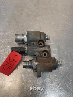 2016 New Holland L228 Skid Steer Loader Hydraulic Flat Face Quick Coupler Block