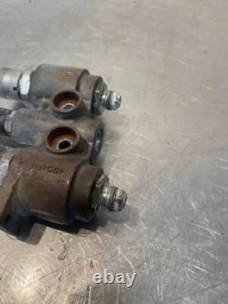 2016 New Holland L228 Skid Steer Loader Hydraulic Flat Face Quick Coupler Block