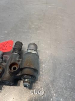 2016 New Holland L228 Skid Steer Loader Hydraulic Flat Face Quick Coupler Block