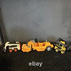 Bobcat 753 Diecast Skid Steer Lot with New Holland Construction Vehicles