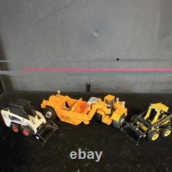Bobcat 753 Diecast Skid Steer Lot with New Holland Construction Vehicles