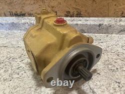 Eaton Hydraulic High Torque Motor Skid Steer John Deere New Holland 71302 DAN