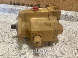 Eaton Hydraulic High Torque Motor Skid Steer John Deere New Holland 71302 DAN