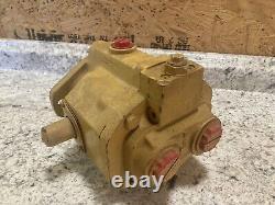 Eaton Hydraulic High Torque Motor Skid Steer John Deere New Holland 71302 DAN