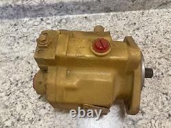 Eaton Hydraulic High Torque Motor Skid Steer John Deere New Holland 71302 DAN