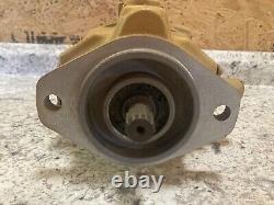 Eaton Hydraulic High Torque Motor Skid Steer John Deere New Holland 71302 DAN