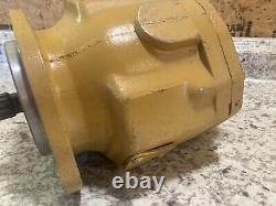 Eaton Hydraulic High Torque Motor Skid Steer John Deere New Holland 71302 DAN