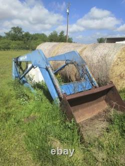New Holland 7210 Series Quick Attach Front Loader