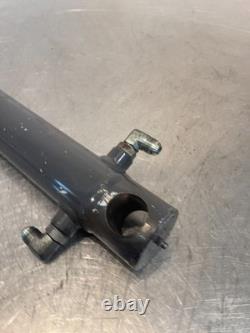 New Holland L170 Skid Steer Loader Tilt Cylinder 87038978