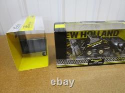 New Holland L220 Skid Steer loader 1/32 SARANO toy construction diecast bobcat Z