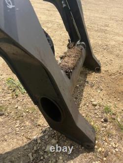 New Holland L228 Skid Steer Loader Boom