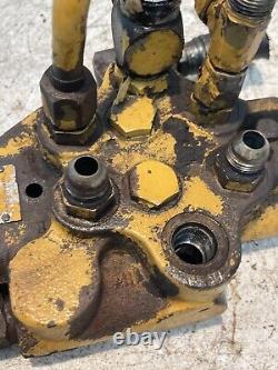 New Holland L555 Skid Steer Loader Hydraulic Valve