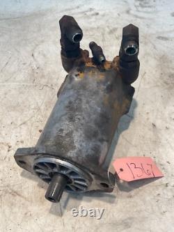 New Holland L565 Skid Steer Loader Right Hydraulic Drive Motor