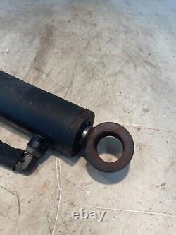 New Holland L565 Skid Steer Loader Tilt Cylinder