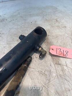 New Holland L565 Skid Steer Loader Tilt Cylinder