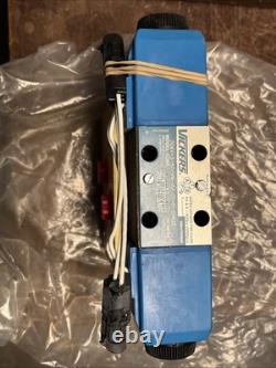 OEM solenoid valve 86600833 86571023 CNH fits many New Holland skid steers