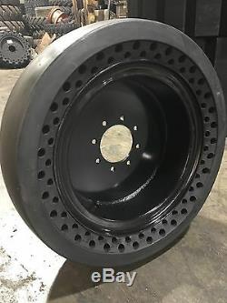 SOLID SKID STEER TIRE 33x12-20 SMOOTH SOLID WITH RIM 12-16.5 FLAT PROOF BOBCAT